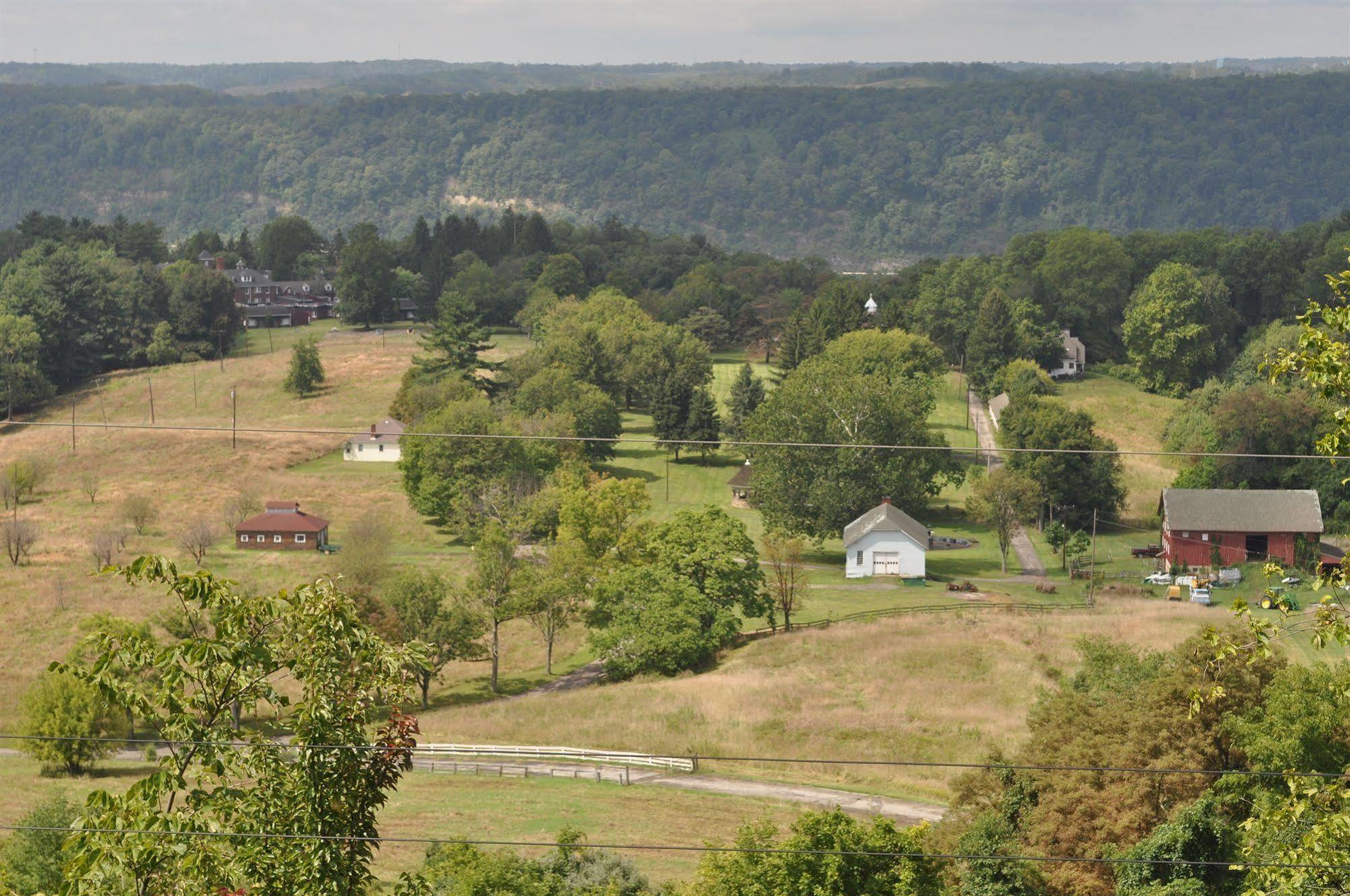 Aspen Manor Resort Wellsburg Kültér fotó